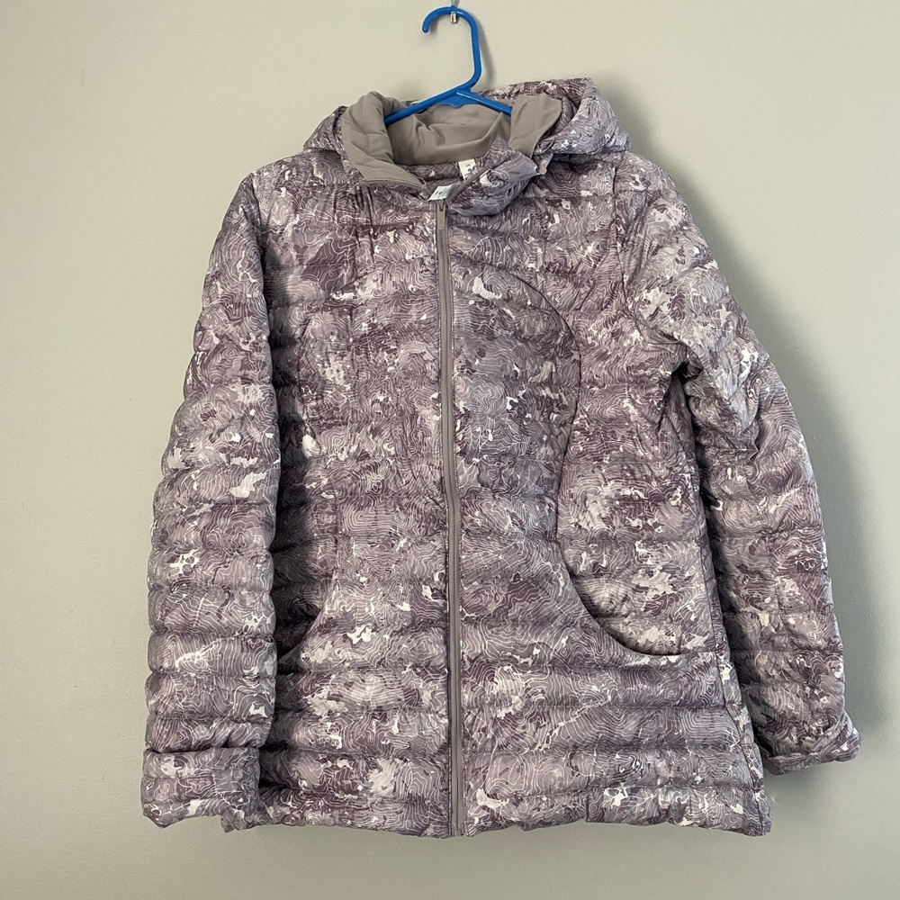 Lululemon pack it down jacket.